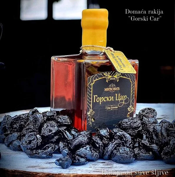 Vuk Rakija Domaća rakija Gorski car | Tradicionalna srpska rakija - Domaća rakija ...